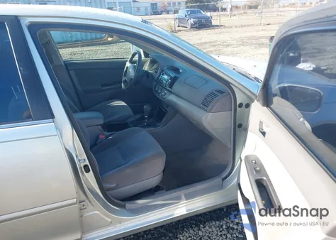 2005 Toyota Camry Le from USA, damaged, VIN JTDBE32K553032166